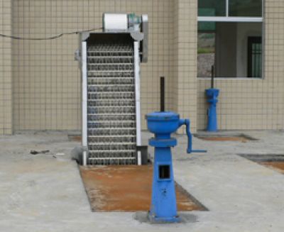 閘門、啟閉機